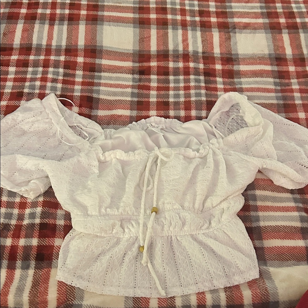 Chic White Eyelet Women's Blouse